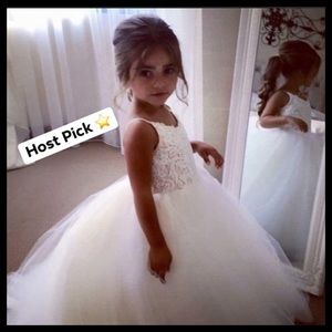 NWOT Gorgeous Tulle Flower Dress